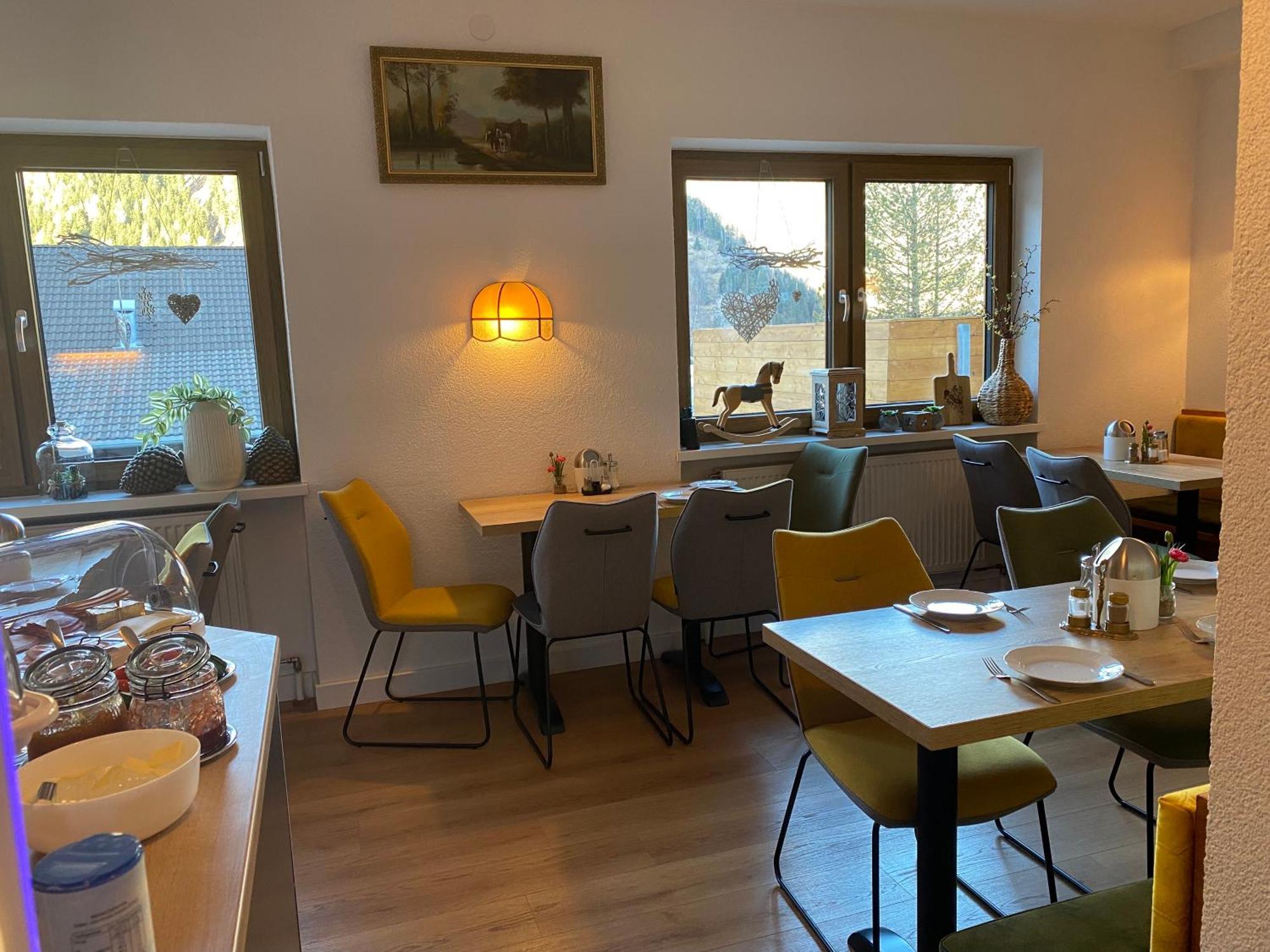 Pension Jagerhof - Sommercard Inkl - 5 Min Zum Hochzeiger Jerzens Exteriör bild